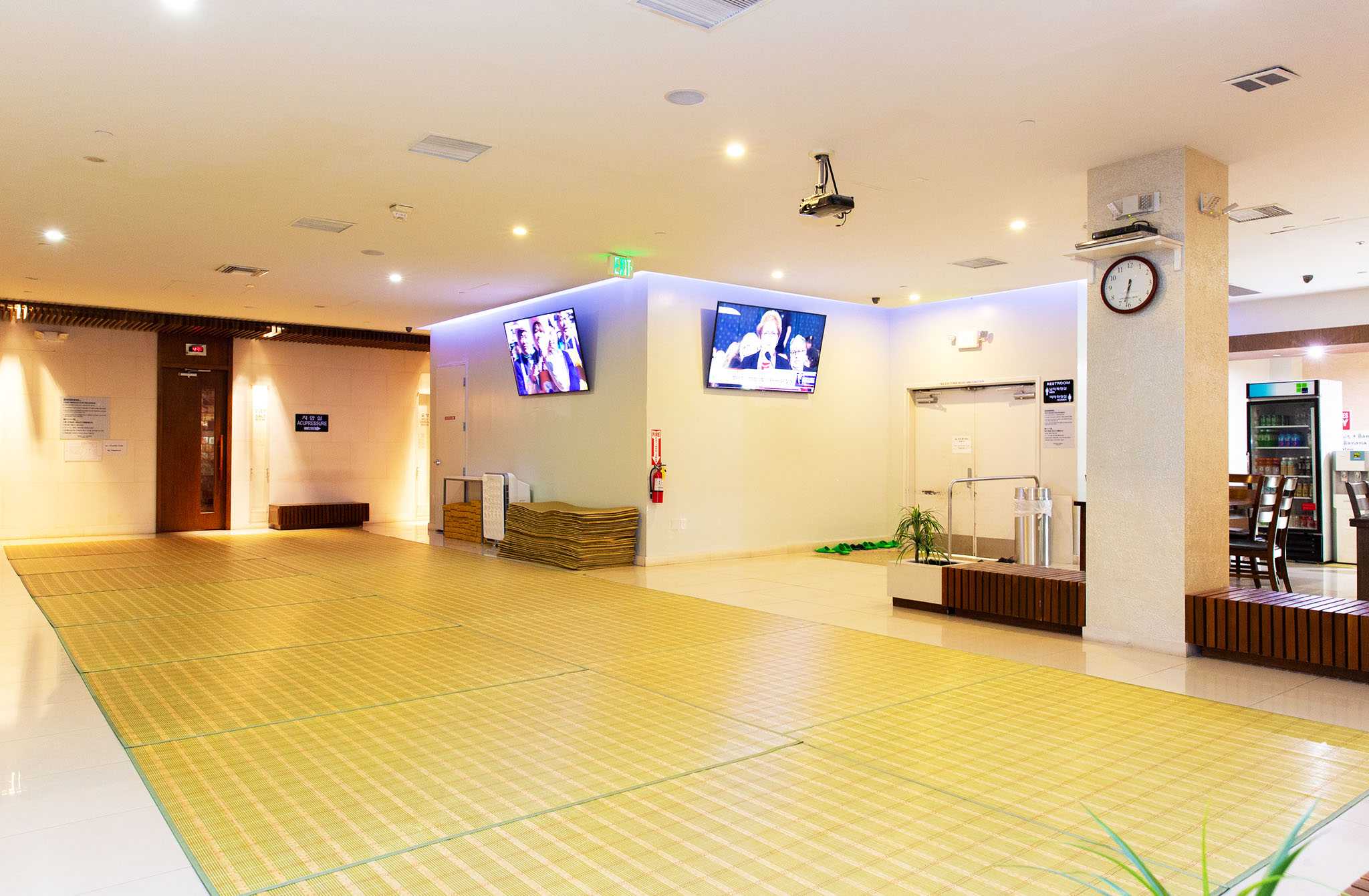 crystal_spa_relaxation_lounge